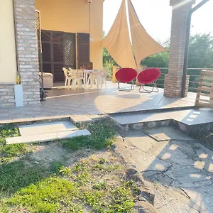 villa-casa-gatti-con-giardino-con-accesso-indipendente.it-lombardy.com/