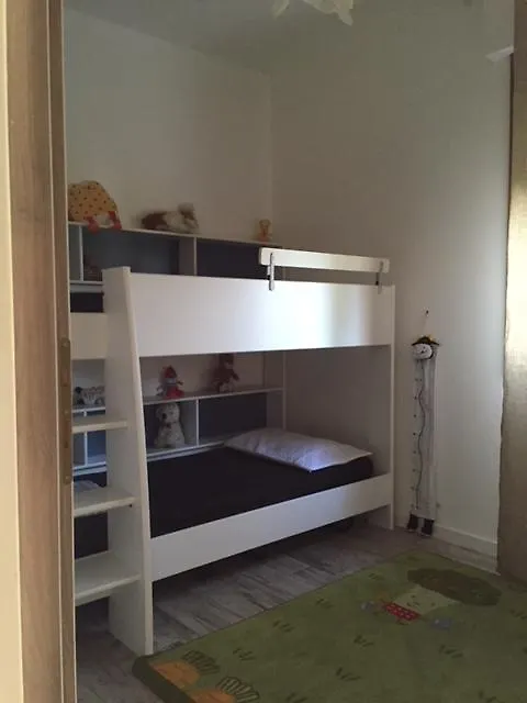 בית נופש הוילה לידו די ג'סולו Casa Pineta