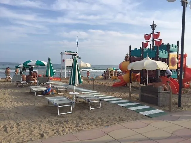 הוילה לידו די ג'סולו Casa Pineta