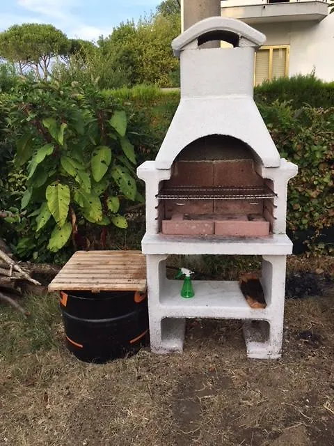 הוילה לידו די ג'סולו Casa Pineta בית נופש