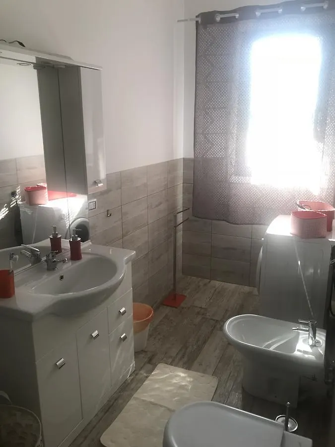 הוילה לידו די ג'סולו Casa Pineta איטליה